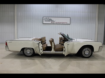 1964 Lincoln Continental Convertible   - Photo 6 - Fort Wayne, IN 46804