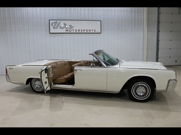 1964 Lincoln Continental Convertible   - Photo 5 - Fort Wayne, IN 46804