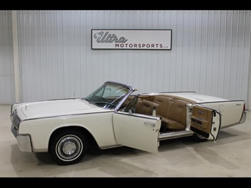 1964 Lincoln Continental Convertible   - Photo 1 - Fort Wayne, IN 46804