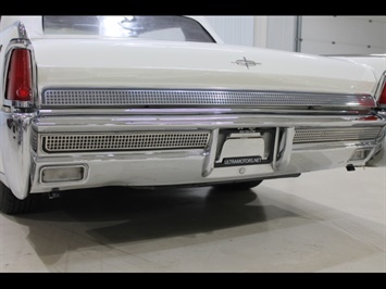 1964 Lincoln Continental Convertible   - Photo 20 - Fort Wayne, IN 46804