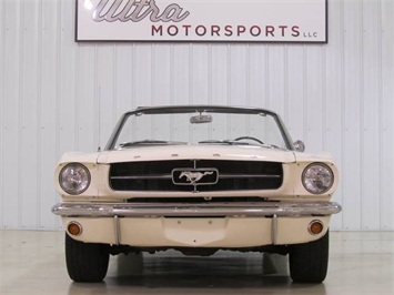 1965 Ford Mustang Convertible   - Photo 3 - Fort Wayne, IN 46804