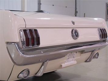 1965 Ford Mustang Convertible   - Photo 19 - Fort Wayne, IN 46804