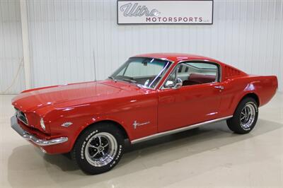 1965 Ford Mustang Fastback   - Photo 11 - Fort Wayne, IN 46804