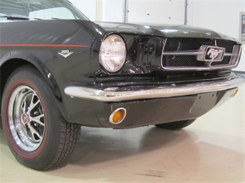 1965 Ford Mustang   - Photo 8 - Fort Wayne, IN 46804