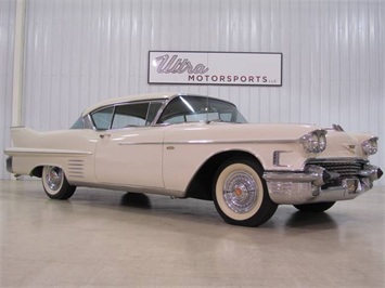 1958 Cadillac DeVille   - Photo 1 - Fort Wayne, IN 46804