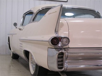 1958 Cadillac DeVille   - Photo 16 - Fort Wayne, IN 46804