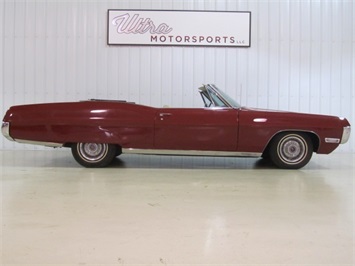 1967 Pontiac Grand Prix Convertible   - Photo 42 - Fort Wayne, IN 46804