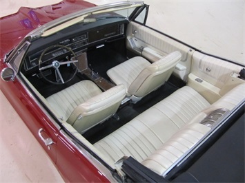 1967 Pontiac Grand Prix Convertible   - Photo 46 - Fort Wayne, IN 46804