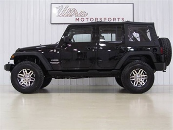 2010 Jeep Wrangler UM Custom   - Photo 1 - Fort Wayne, IN 46804