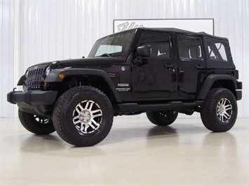 2010 Jeep Wrangler UM Custom   - Photo 2 - Fort Wayne, IN 46804