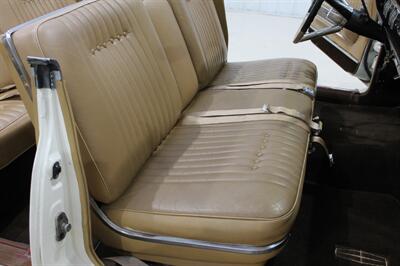 1964 Lincoln Continental Convertible   - Photo 28 - Fort Wayne, IN 46804