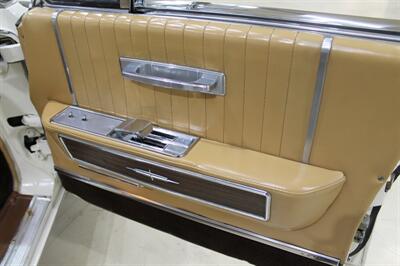 1964 Lincoln Continental Convertible   - Photo 34 - Fort Wayne, IN 46804