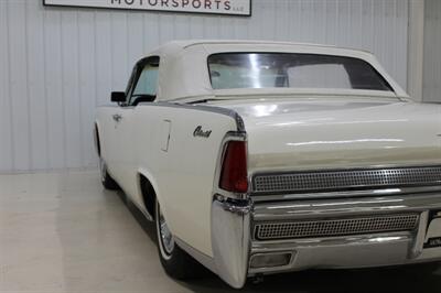 1964 Lincoln Continental Convertible   - Photo 12 - Fort Wayne, IN 46804