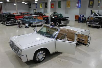 1964 Lincoln Continental Convertible   - Photo 43 - Fort Wayne, IN 46804