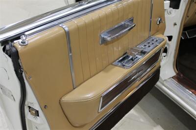 1964 Lincoln Continental Convertible   - Photo 32 - Fort Wayne, IN 46804