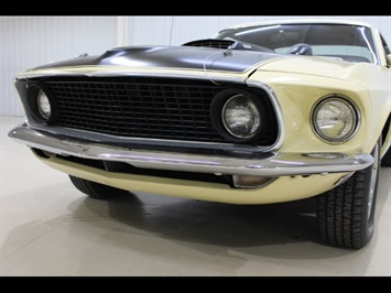 1969 Ford Mustang Mach I   - Photo 6 - Fort Wayne, IN 46804