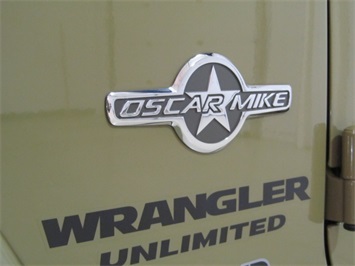 2013 Jeep Wrangler Unlimited Oscar Mike   - Photo 13 - Fort Wayne, IN 46804