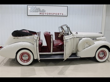 1938 Buick Century Phaeton Convertible   - Photo 56 - Fort Wayne, IN 46804