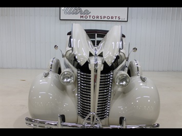 1938 Buick Century Phaeton Convertible   - Photo 13 - Fort Wayne, IN 46804