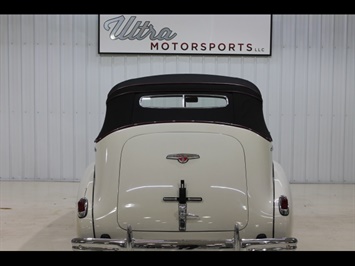 1938 Buick Century Phaeton Convertible   - Photo 24 - Fort Wayne, IN 46804