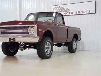 1970 Chevrolet K10   - Photo 6 - Fort Wayne, IN 46804