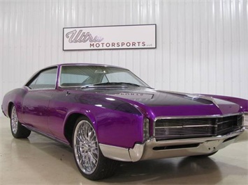 1967 Buick Riviera   - Photo 13 - Fort Wayne, IN 46804