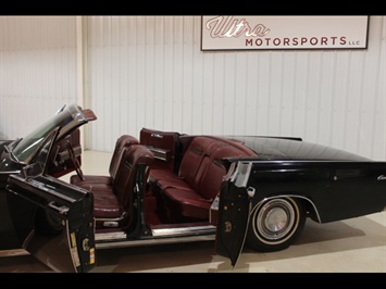 1967 Lincoln Continental Convertible   - Photo 17 - Fort Wayne, IN 46804