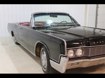 1967 Lincoln Continental Convertible   - Photo 5 - Fort Wayne, IN 46804