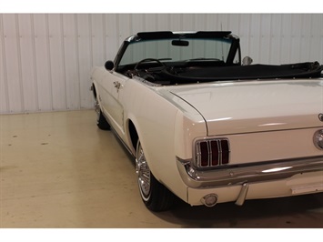 1966 Ford Mustang   - Photo 14 - Fort Wayne, IN 46804