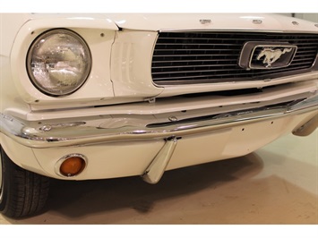 1966 Ford Mustang   - Photo 10 - Fort Wayne, IN 46804