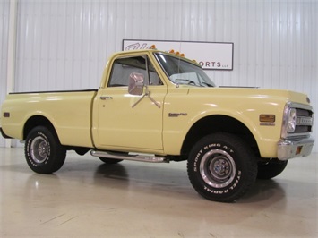 1972 Chevrolet C-10 Pickup   - Photo 1 - Fort Wayne, IN 46804