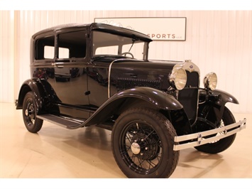 1930 Ford Model A Tudor Sedan   - Photo 4 - Fort Wayne, IN 46804