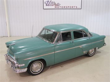 1954 Ford Crestline   - Photo 4 - Fort Wayne, IN 46804