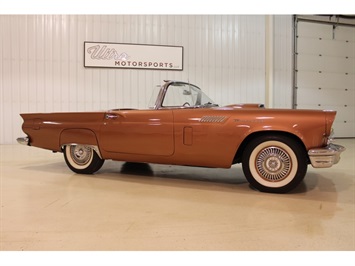 1957 Ford Thunderbird   - Photo 11 - Fort Wayne, IN 46804