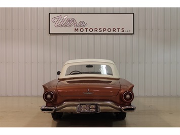 1957 Ford Thunderbird   - Photo 20 - Fort Wayne, IN 46804