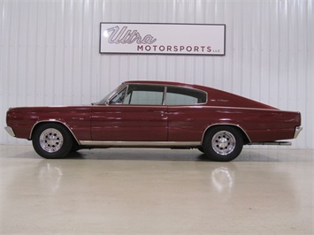 1967 Dodge Charger   - Photo 2 - Fort Wayne, IN 46804