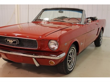 1965 Ford Mustang Conv   - Photo 8 - Fort Wayne, IN 46804