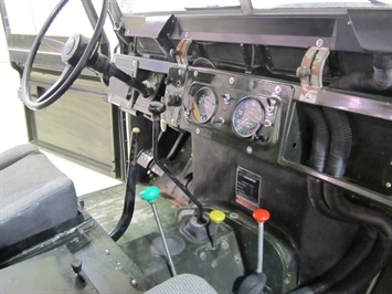 1969 Land Rover 109 " Ambulance   - Photo 22 - Fort Wayne, IN 46804