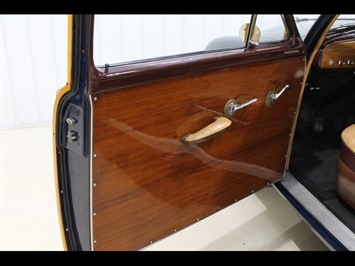 1951 Ford Country Squire  Woodie Wagon - Photo 22 - Fort Wayne, IN 46804