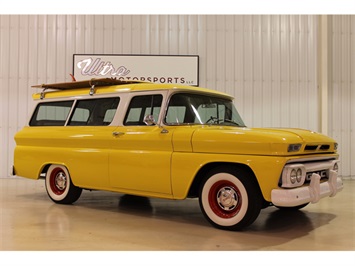 1963 GMC Suburban   - Photo 4 - Fort Wayne, IN 46804