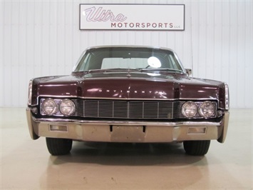 1967 Lincoln Continental   - Photo 5 - Fort Wayne, IN 46804