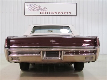 1967 Lincoln Continental   - Photo 9 - Fort Wayne, IN 46804