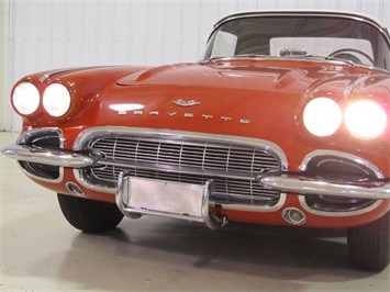 1961 Chevrolet Corvette Fuel Injected Convertible   - Photo 17 - Fort Wayne, IN 46804