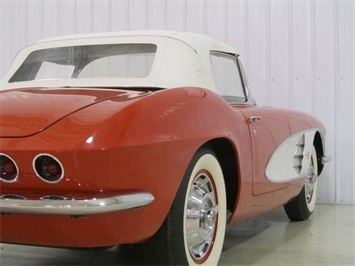 1961 Chevrolet Corvette Fuel Injected Convertible   - Photo 21 - Fort Wayne, IN 46804