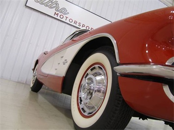 1961 Chevrolet Corvette Fuel Injected Convertible   - Photo 15 - Fort Wayne, IN 46804