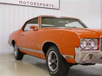 1971 Oldsmobile Cutlass SX   - Photo 4 - Fort Wayne, IN 46804