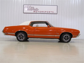 1971 Oldsmobile Cutlass SX   - Photo 2 - Fort Wayne, IN 46804