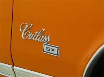 1971 Oldsmobile Cutlass SX   - Photo 11 - Fort Wayne, IN 46804