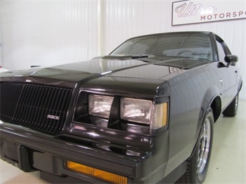 1987 Buick Regal Grand National Turbo   - Photo 11 - Fort Wayne, IN 46804