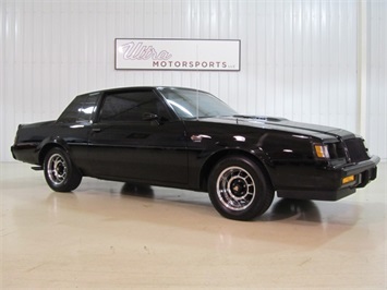 1987 Buick Regal Grand National Turbo   - Photo 1 - Fort Wayne, IN 46804